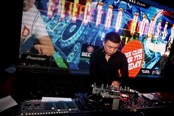 “Electro house”  парти өнөөдөр болно